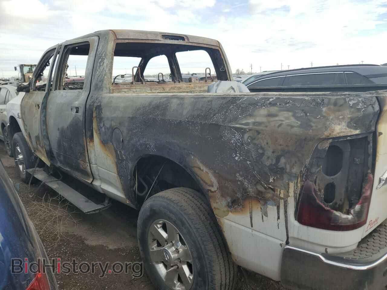 2015 RAM All Models - VIN: 3C6UR5DL9FG538491 - Фото 2
