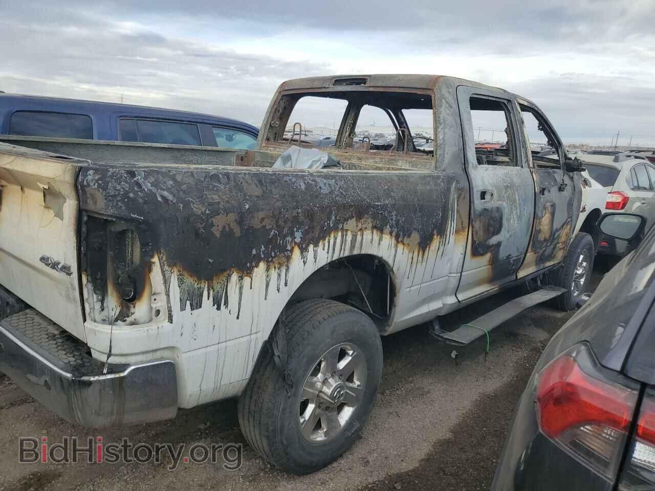2015 RAM All Models - VIN: 3C6UR5DL9FG538491 - Фото 3