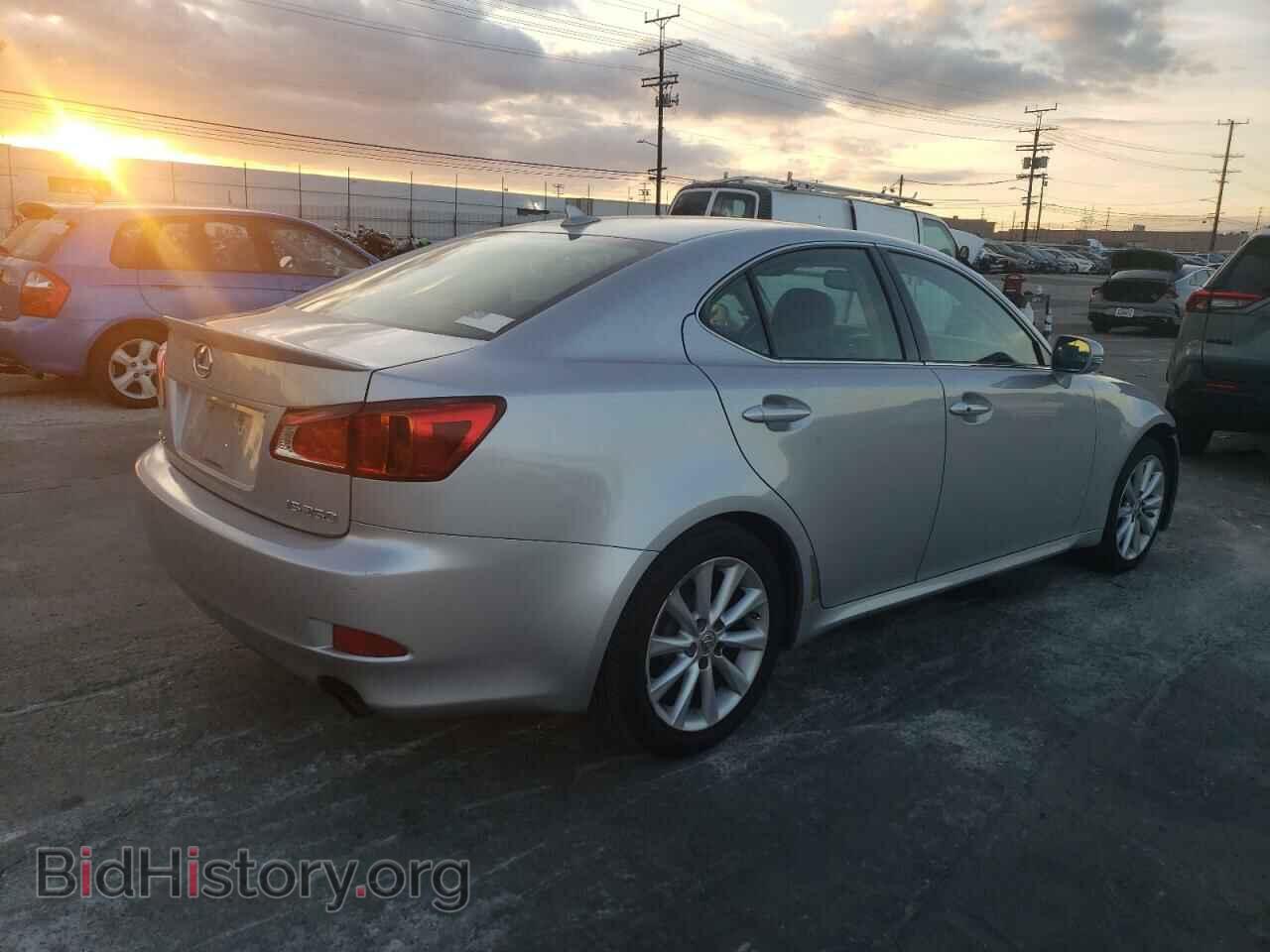 2010 LEXUS IS - VIN: JTHBF5C24A5127936 - Photo 3