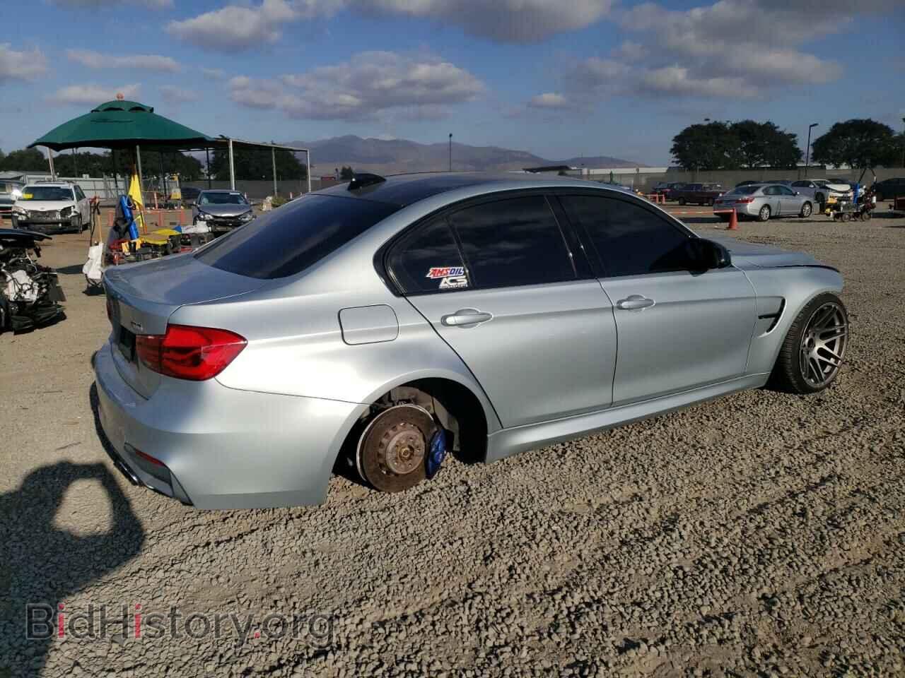 2018 BMW M3 - VIN: WBS8M9C55J5K98576 - Фото 3
