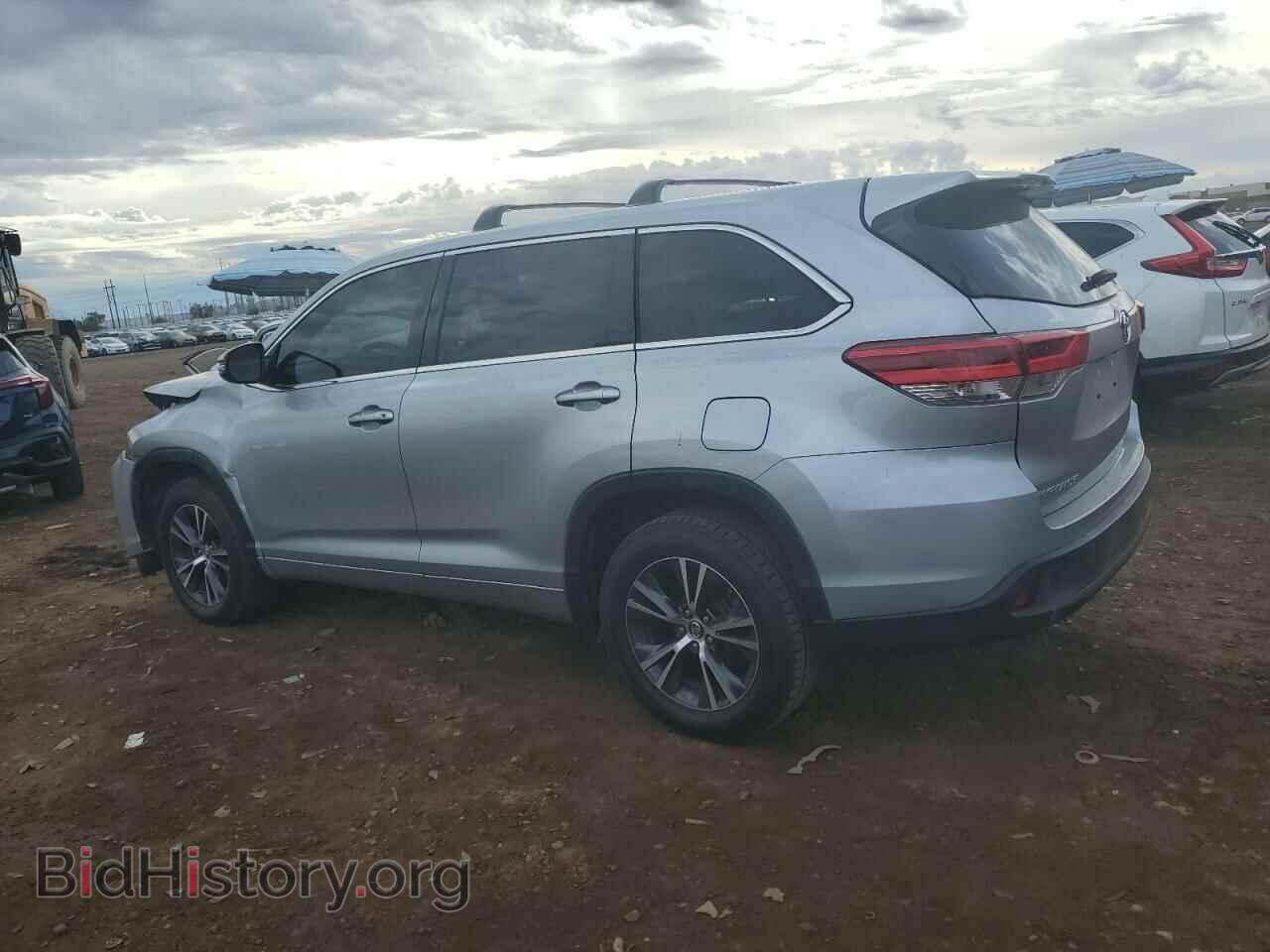 2018 TOYOTA HIGHLANDER - VIN: 5TDZZRFH3JS246599 - Фото 2