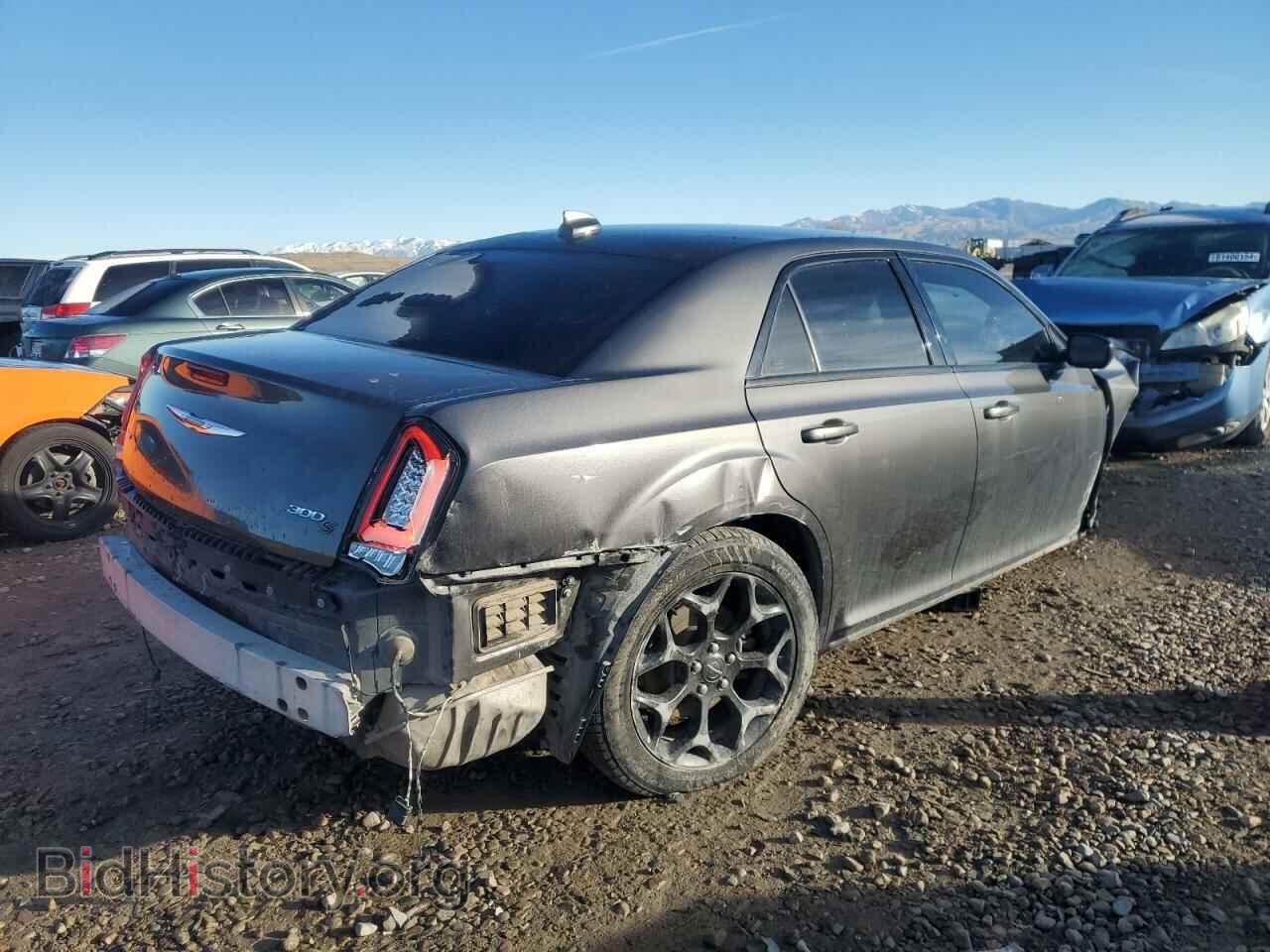 2019 CHRYSLER 300 - VIN: 2C3CCAGGXKH648431 - Фото 3