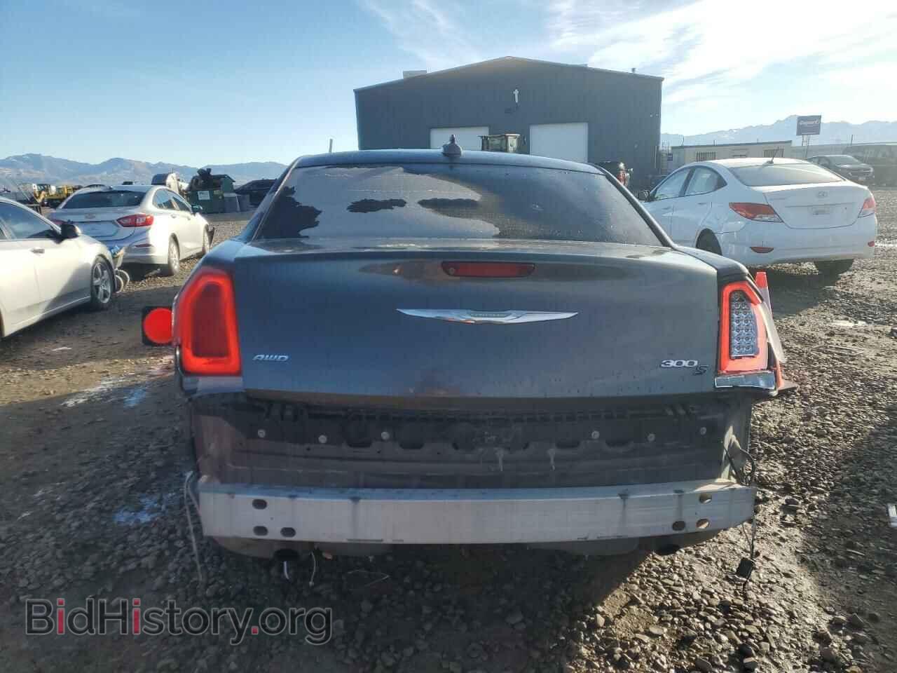 2019 CHRYSLER 300 - VIN: 2C3CCAGGXKH648431 - Фото 6