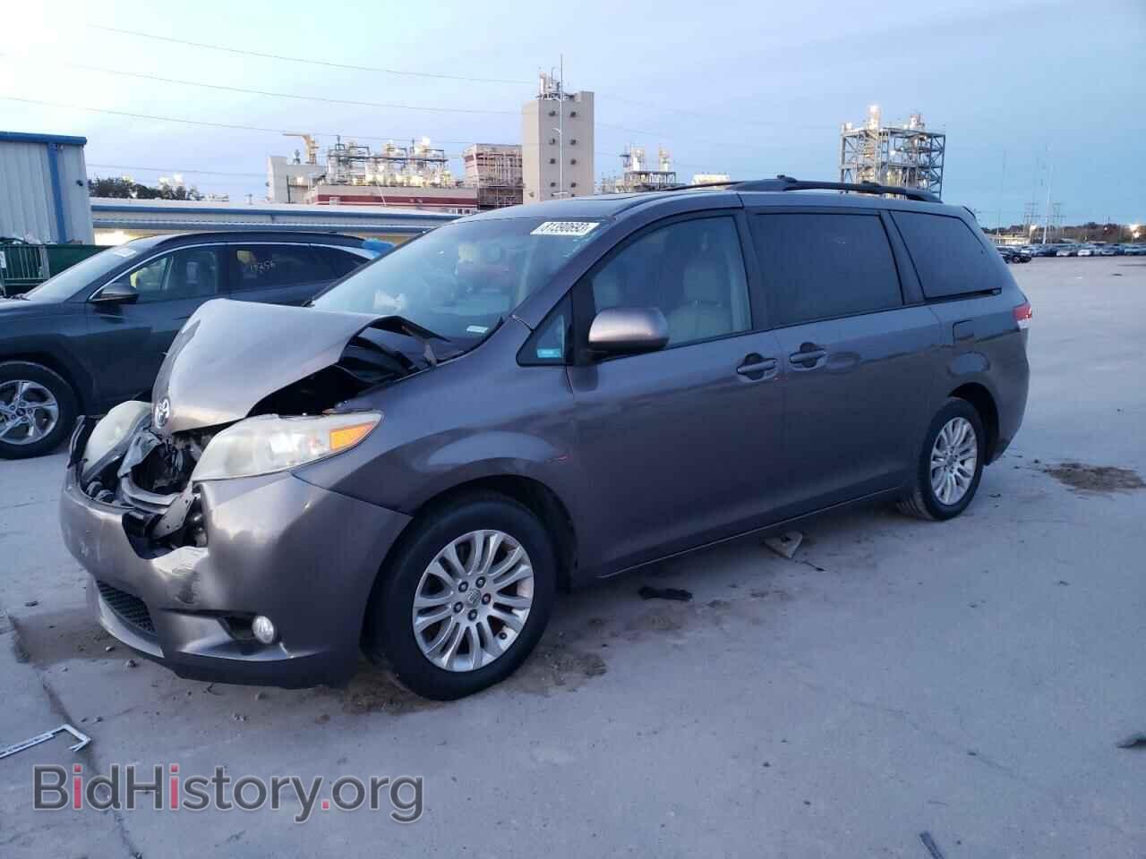 Фотография 5TDYK3DC4BS043761 - TOYOTA All Models 2011