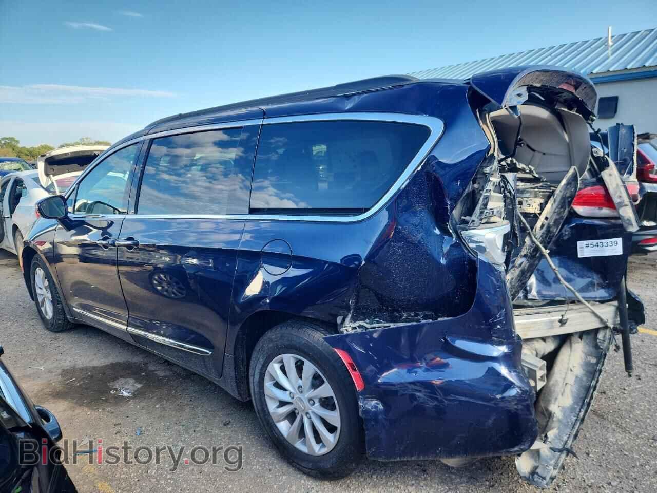 2017 CHRYSLER PACIFICA - VIN: 2C4RC1BGXHR675628 - Фото 2