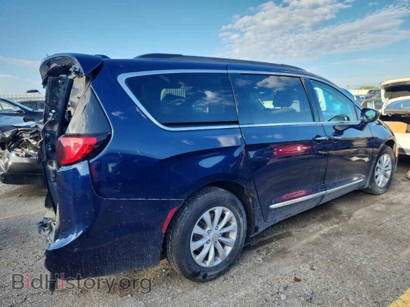 2017 Chrysler PACIFICA (VIN 2C4RC1BGXHR675628) — фото 3 из 13