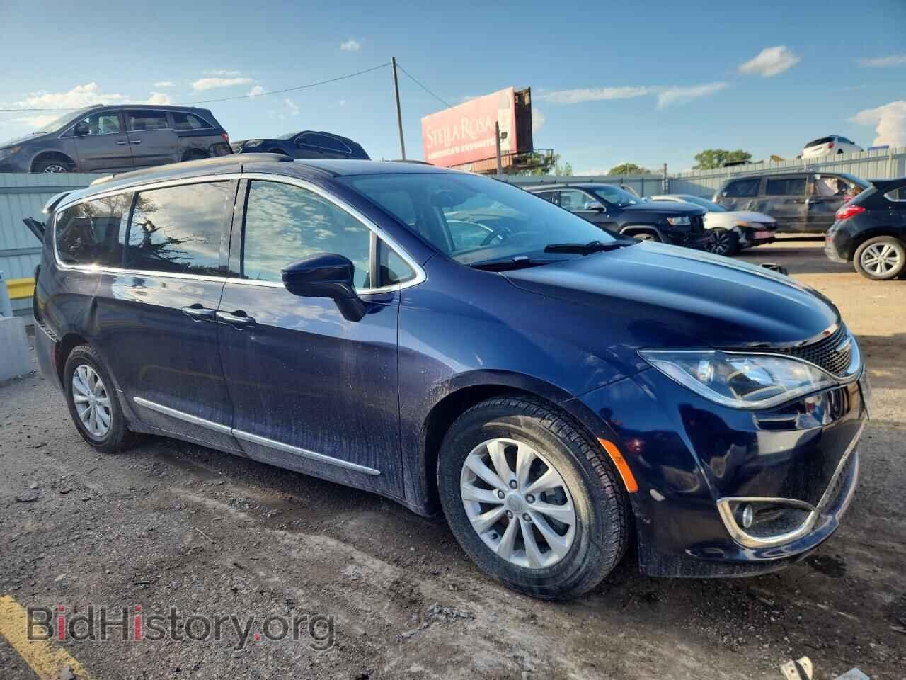 2017 CHRYSLER PACIFICA - VIN: 2C4RC1BGXHR675628 - Фото 4
