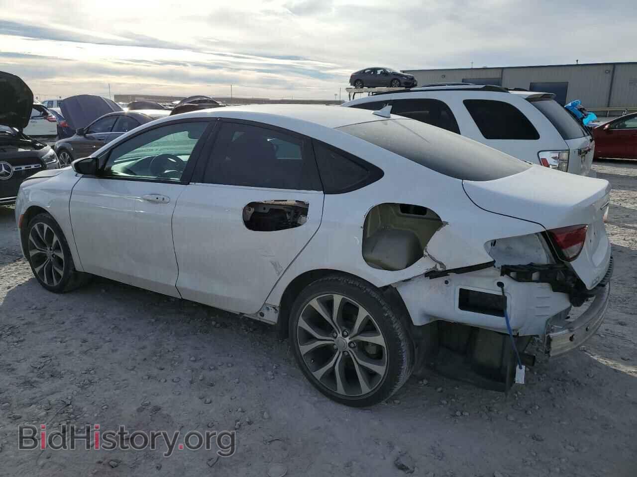2016 CHRYSLER 200 - VIN: 1C3CCCBB2GN134370 - Photo 2
