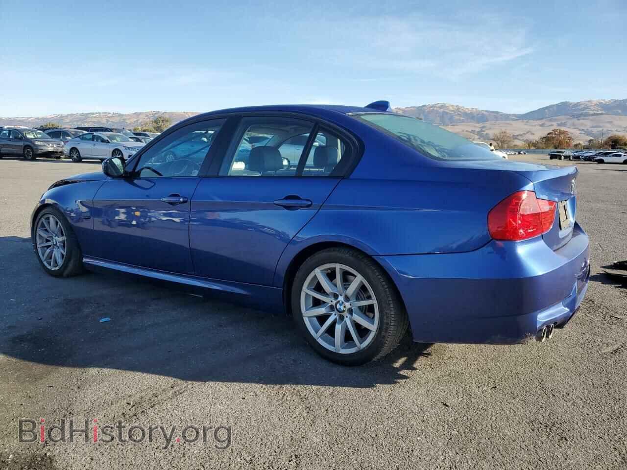 2009 BMW 3 SERIES - VIN: WBAPH53509A448755 - Фото 2