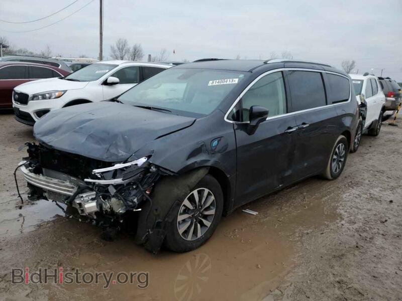 2021 Chrysler PACIFICA Hybrid Touring L (VIN 2C4RC1L70MR564787) — photo 1 of 13, Copart, damage: front end