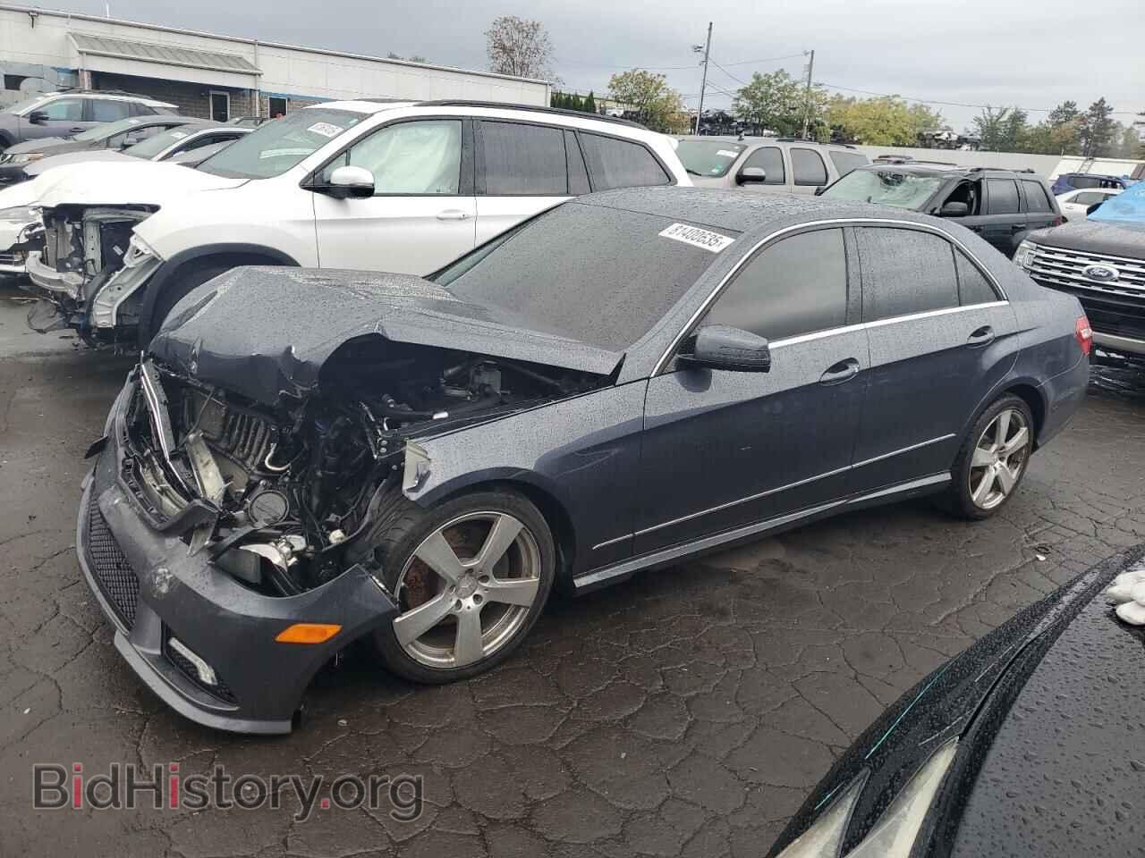 Photo WDDHF8HB4BA493691 - MERCEDES-BENZ E-CLASS 2011
