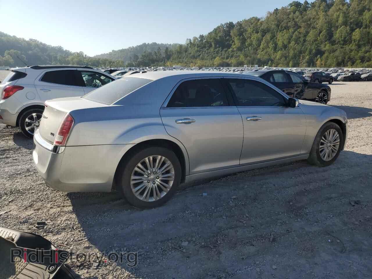 2012 CHRYSLER 300 - VIN: 2C3CCAHG0CH153185 - Фото 3