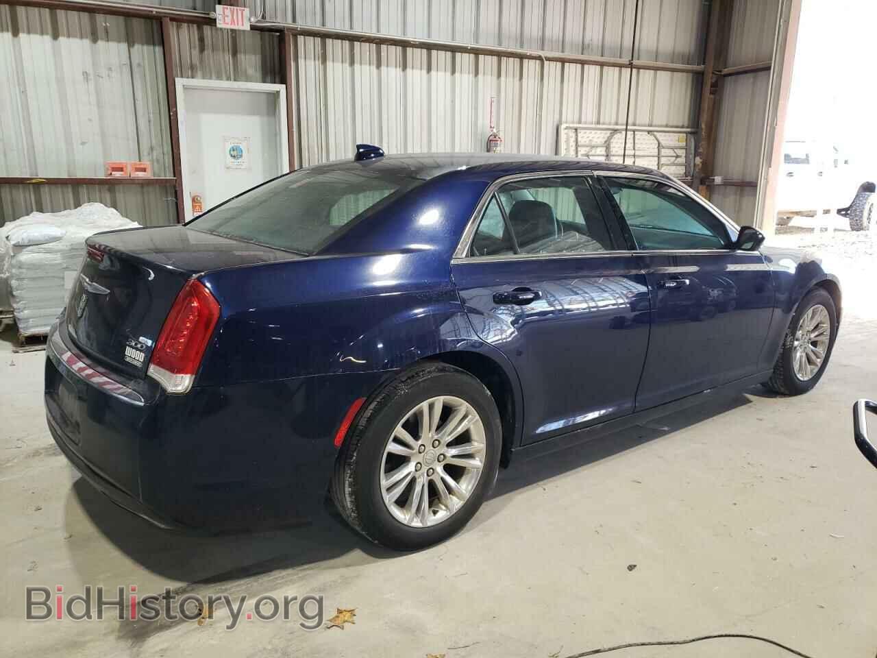 2017 CHRYSLER 300 - VIN: 2C3CCAAG8HH608169 - Фото 3