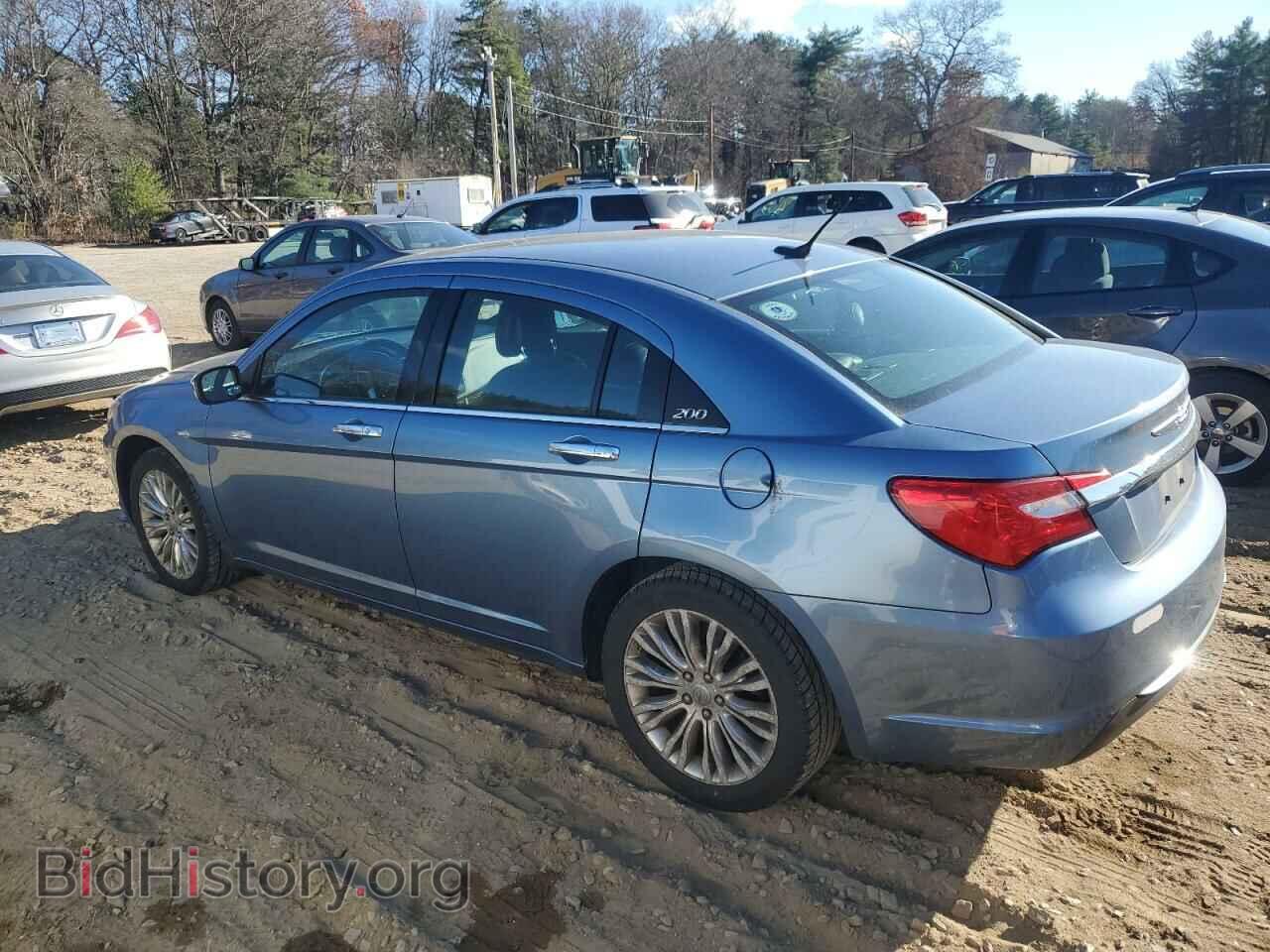 2011 CHRYSLER 200 - VIN: 1C3BC2FG1BN610838 - Фото 2