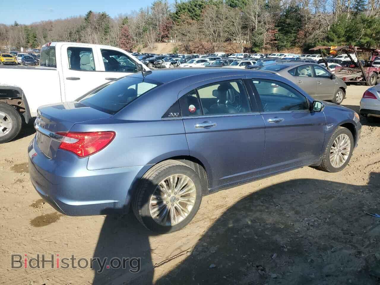 2011 CHRYSLER 200 - VIN: 1C3BC2FG1BN610838 - Фото 3