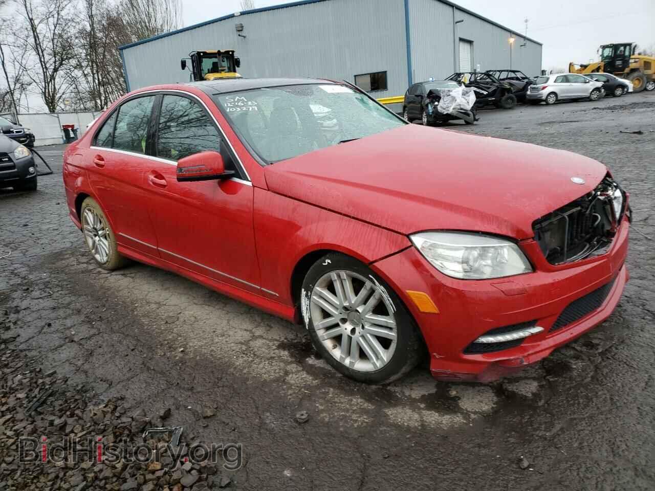 2011 MERCEDES-BENZ C-CLASS - VIN: WDDGF8BB9BR156049 - Фото 4