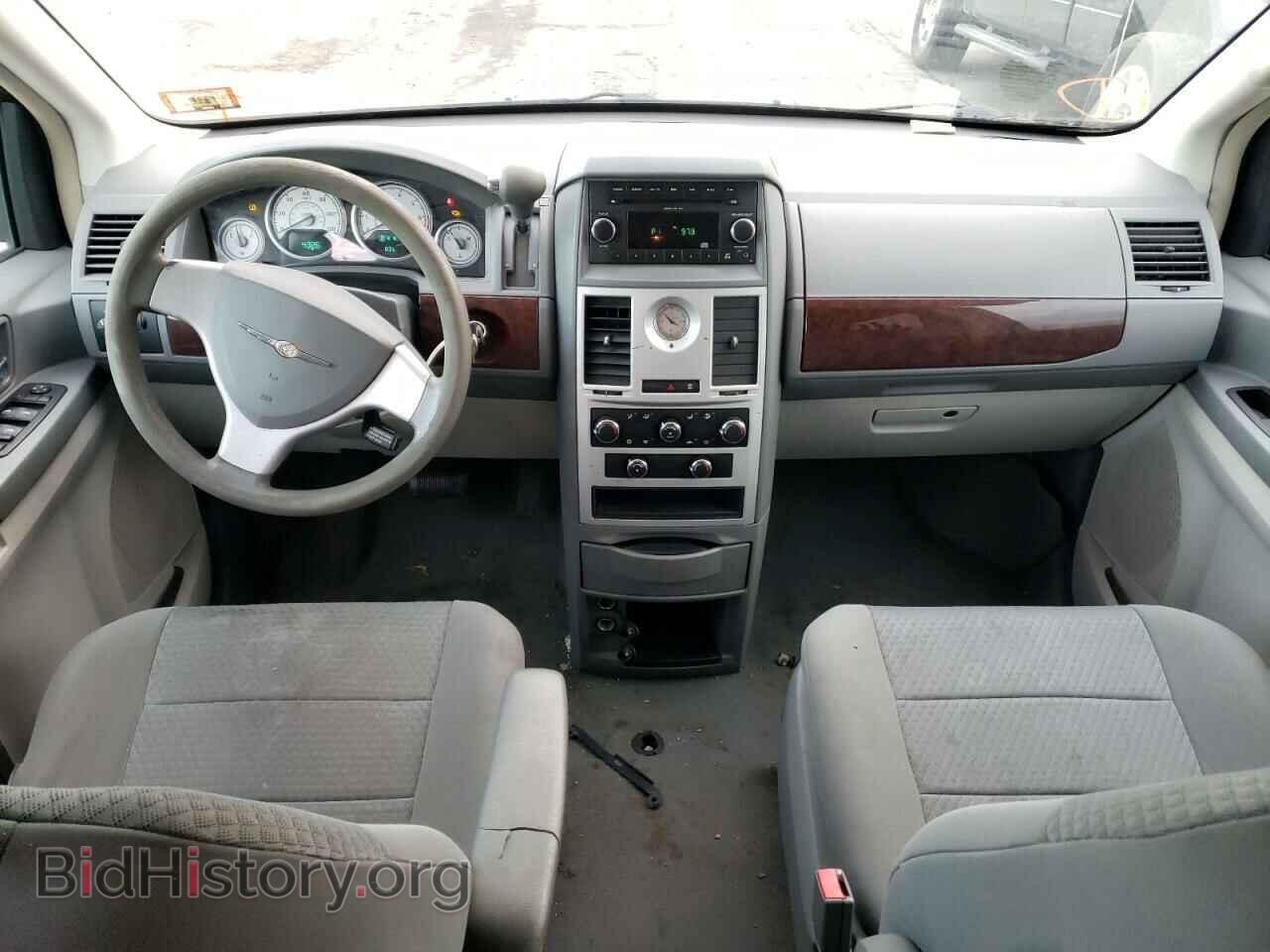 2010 CHRYSLER TOWN & C - VIN: 2A4RR4DE4AR344183 - Фото 8