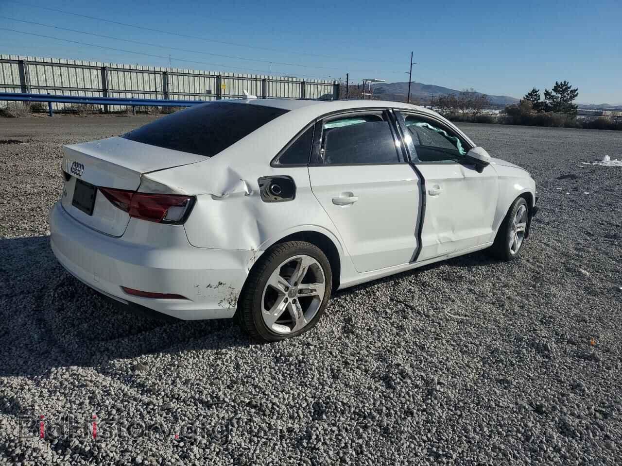 2017 AUDI A3 - VIN: WAUAUGFF2H1079185 - Фото 3