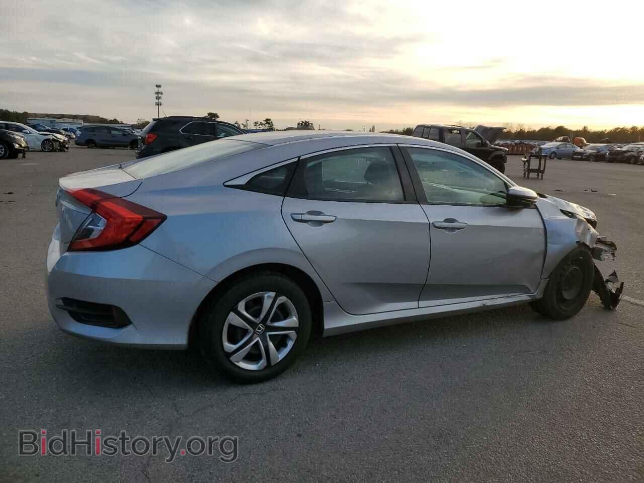2018 HONDA CIVIC - VIN: 2HGFC2F55JH563219 - Фото 3