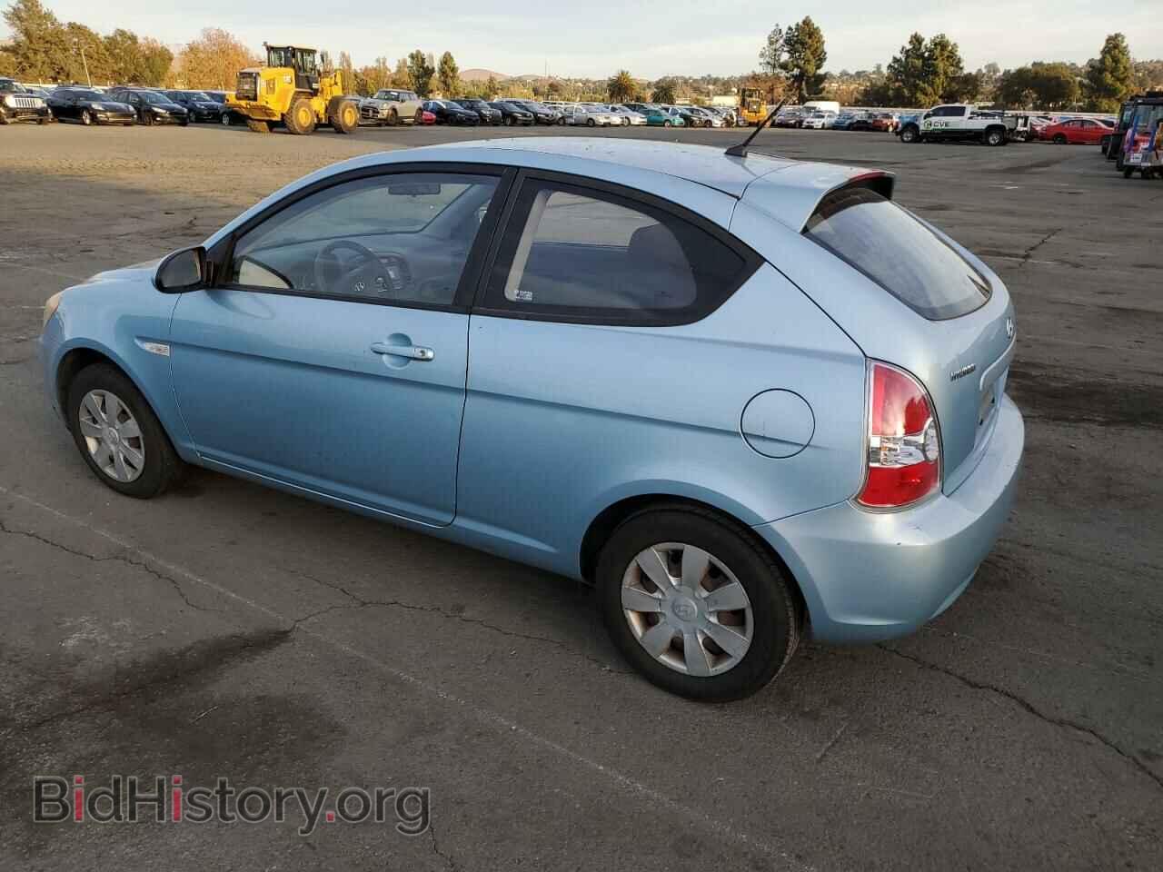 2007 HYUNDAI ACCENT - VIN: KMHCM36C17U051588 - Фото 2