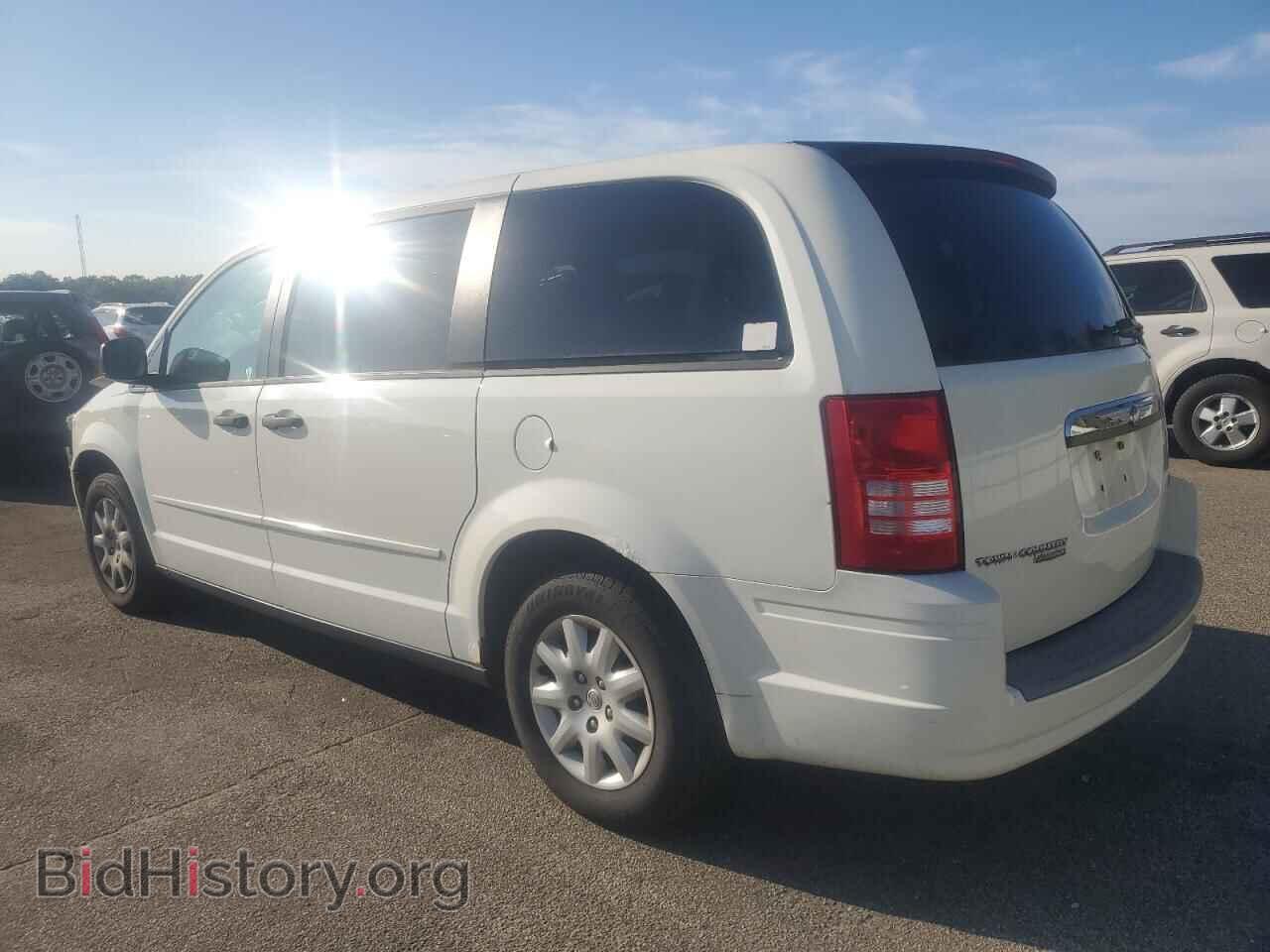 2008 CHRYSLER MINIVAN - VIN: 2A8HR44H58R671190 - Фото 2