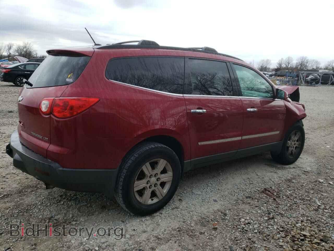 2012 CHEVROLET TRAVERSE - VIN: 1GNKRLED7CJ114305 - Фото 3