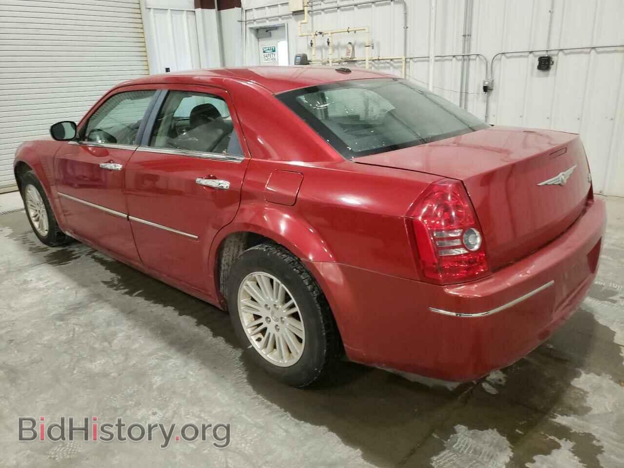 2010 CHRYSLER 300 - VIN: 2C3CA5CV8AH212841 - Фото 2
