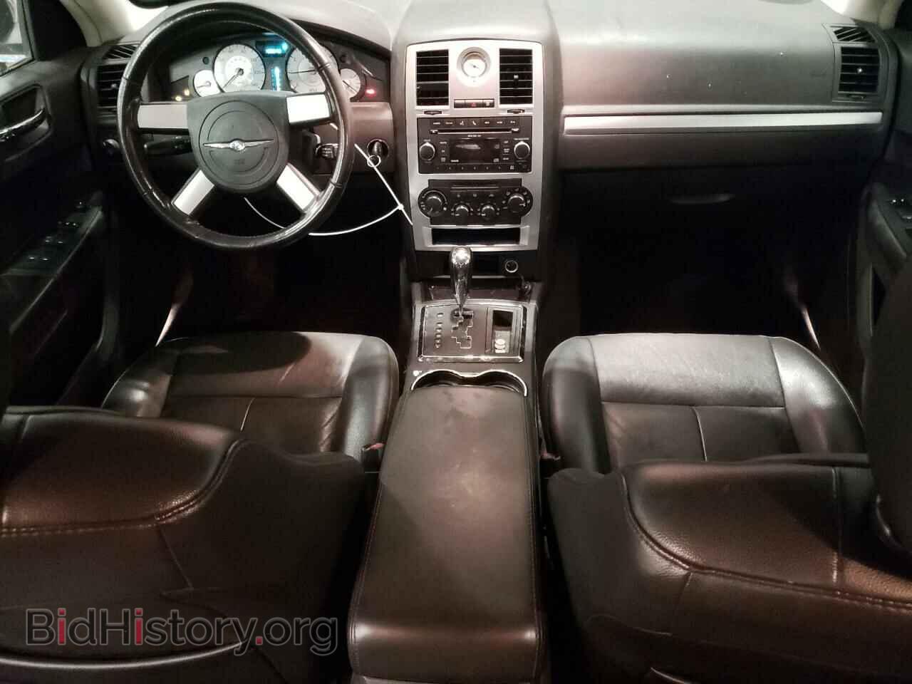 2010 CHRYSLER 300 - VIN: 2C3CA5CV8AH212841 - Фото 8