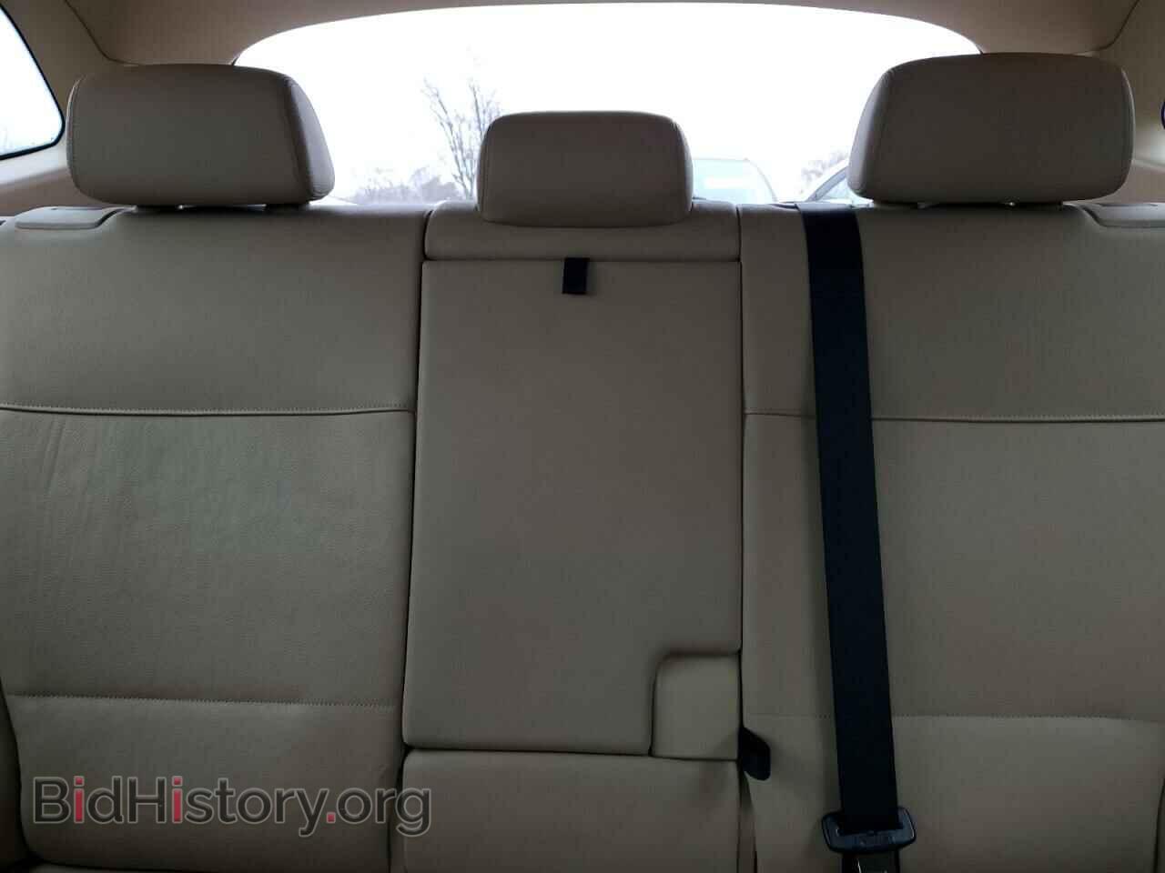 2014 BMW X1 - VIN: WBAVL1C58EVY19307 - Фото 10