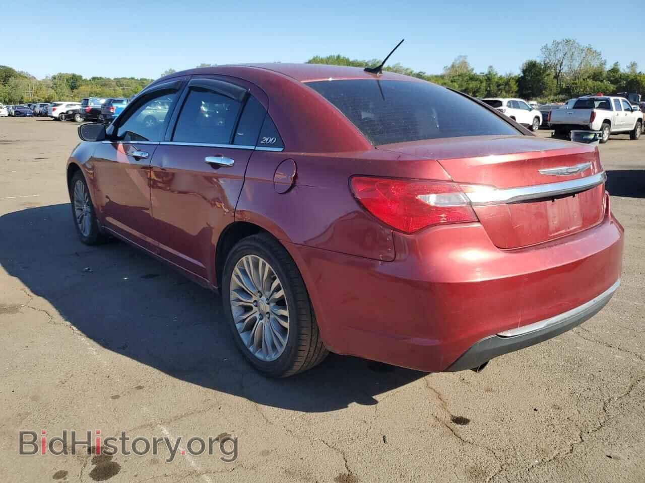 2011 CHRYSLER 200 - VIN: 1C3BC2FG9BN526976 - Фото 2