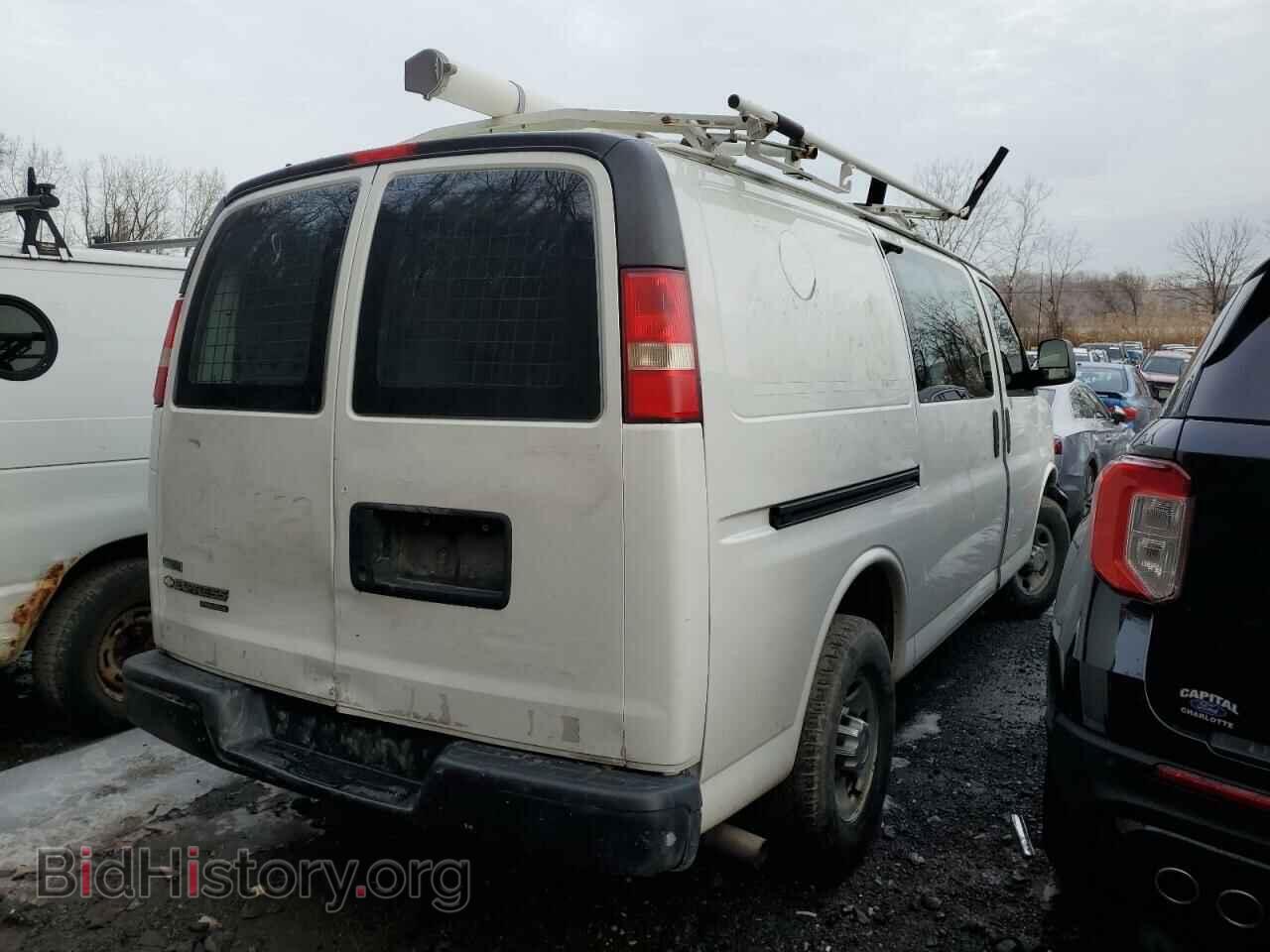 2011 CHEVROLET EXPRESS - VIN: 1GCWGFCA2B1171570 - Фото 3