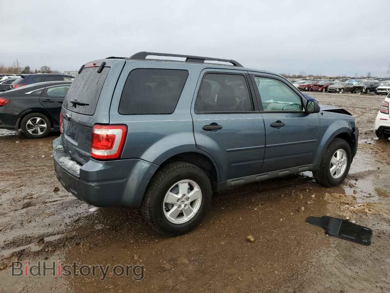 2010 FORD ESCAPE - VIN: 1FMCU0D79AKB79682 - Фото 3