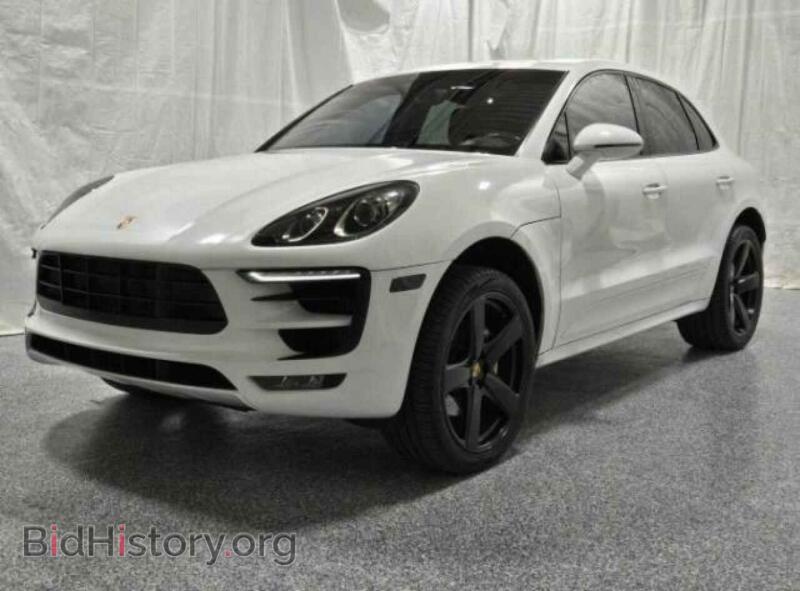 2016 Porsche MACAN (VIN WP1AB2A50GLB45387) — photo 2 of 10