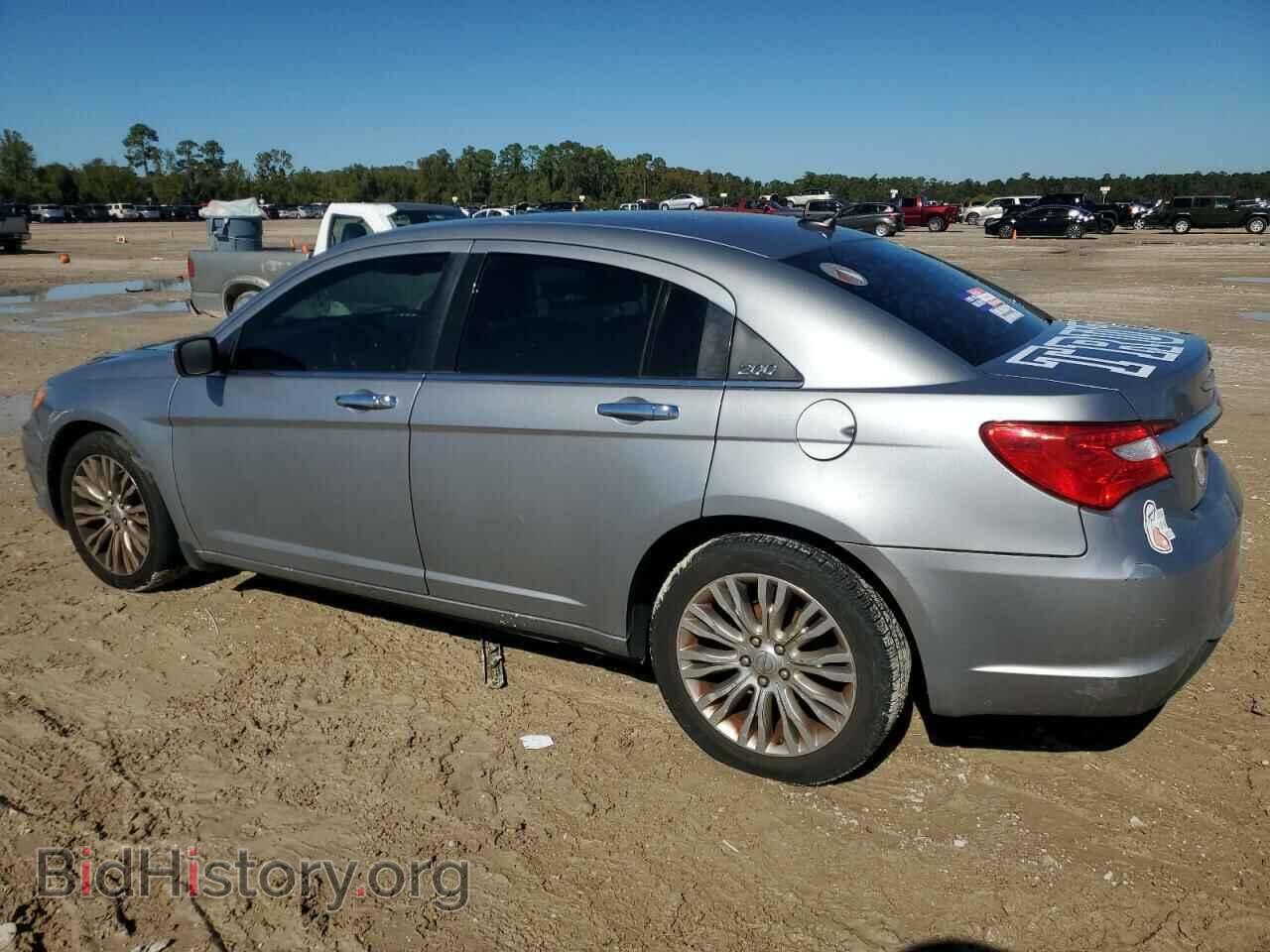 2013 CHRYSLER 200 - VIN: 1C3CCBCG6DN674272 - Фото 2