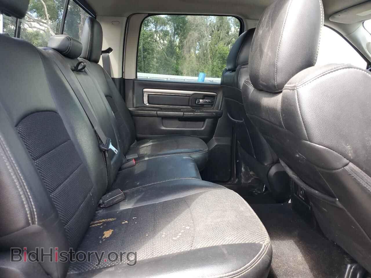 2018 RAM All Models - VIN: 3C6UR5DL9JG156776 - Photo 10