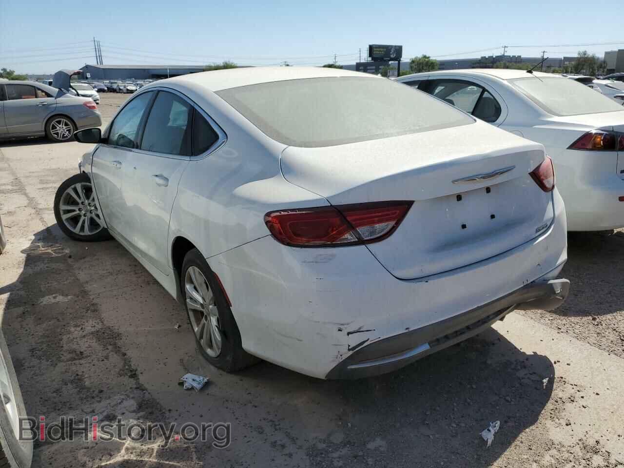 2015 CHRYSLER 200 - VIN: 1C3CCCAB5FN677051 - Фото 2