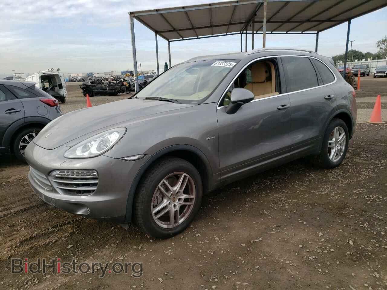Photo WP1AF2A26DLA24076 - PORSCHE CAYENNE 2013