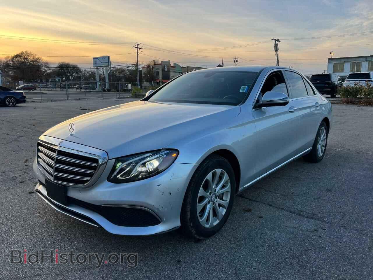 2017 MERCEDES-BENZ E-CLASS - VIN: WDDZF4KB9HA094337 - Фото 2