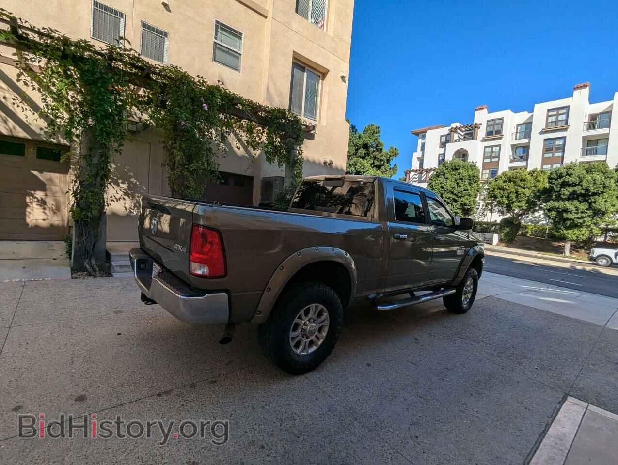 2014 RAM All Models - VIN: 3C6UR5DJ7EG299830 - Photo 4