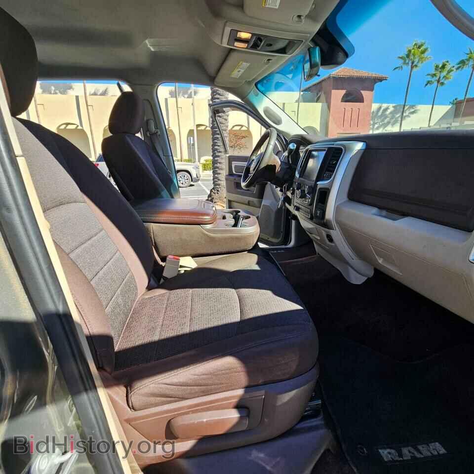2014 RAM All Models - VIN: 3C6UR5DJ7EG299830 - Photo 5