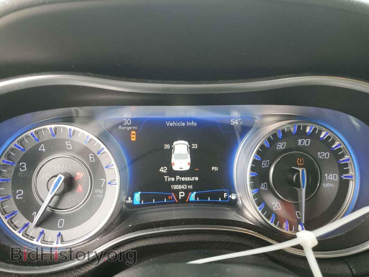 2016 CHRYSLER 300 - VIN: 2C3CCAKG7GH190975 - Фото 9