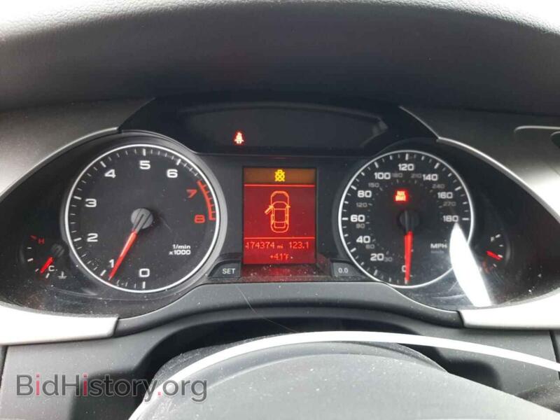 2010 Audi A4 (VIN WAUDFAFL3AN036385) — фото 9 из 13