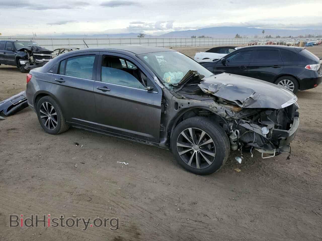 2014 CHRYSLER 200 - VIN: 1C3CCBCG2EN186700 - Фото 4