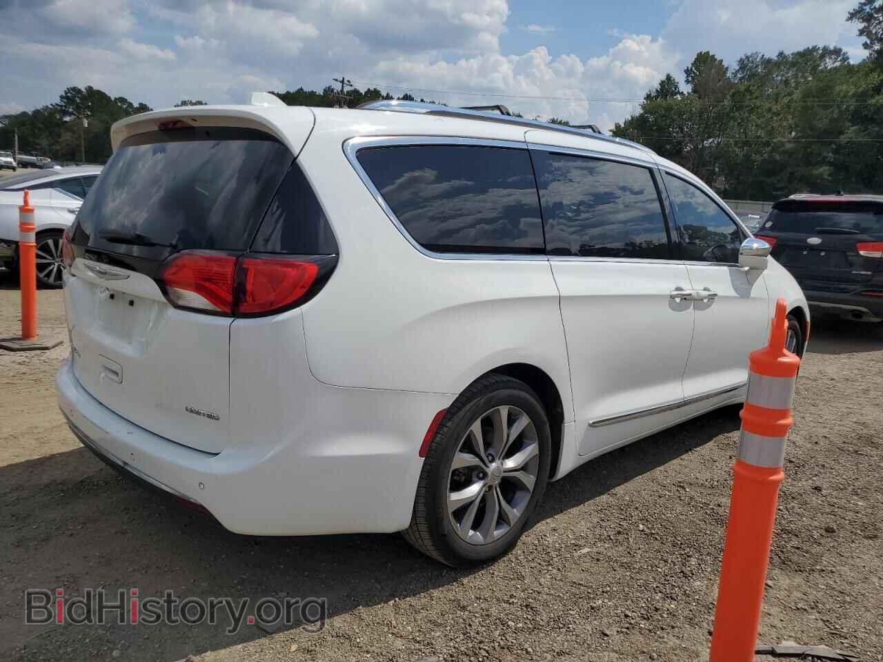 2018 CHRYSLER PACIFICA - VIN: 2C4RC1GG8JR305910 - Фото 3