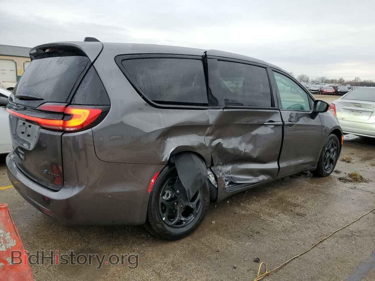 2023 CHRYSLER PACIFICA - VIN: 2C4RC1S74PR576785 - Photo 3