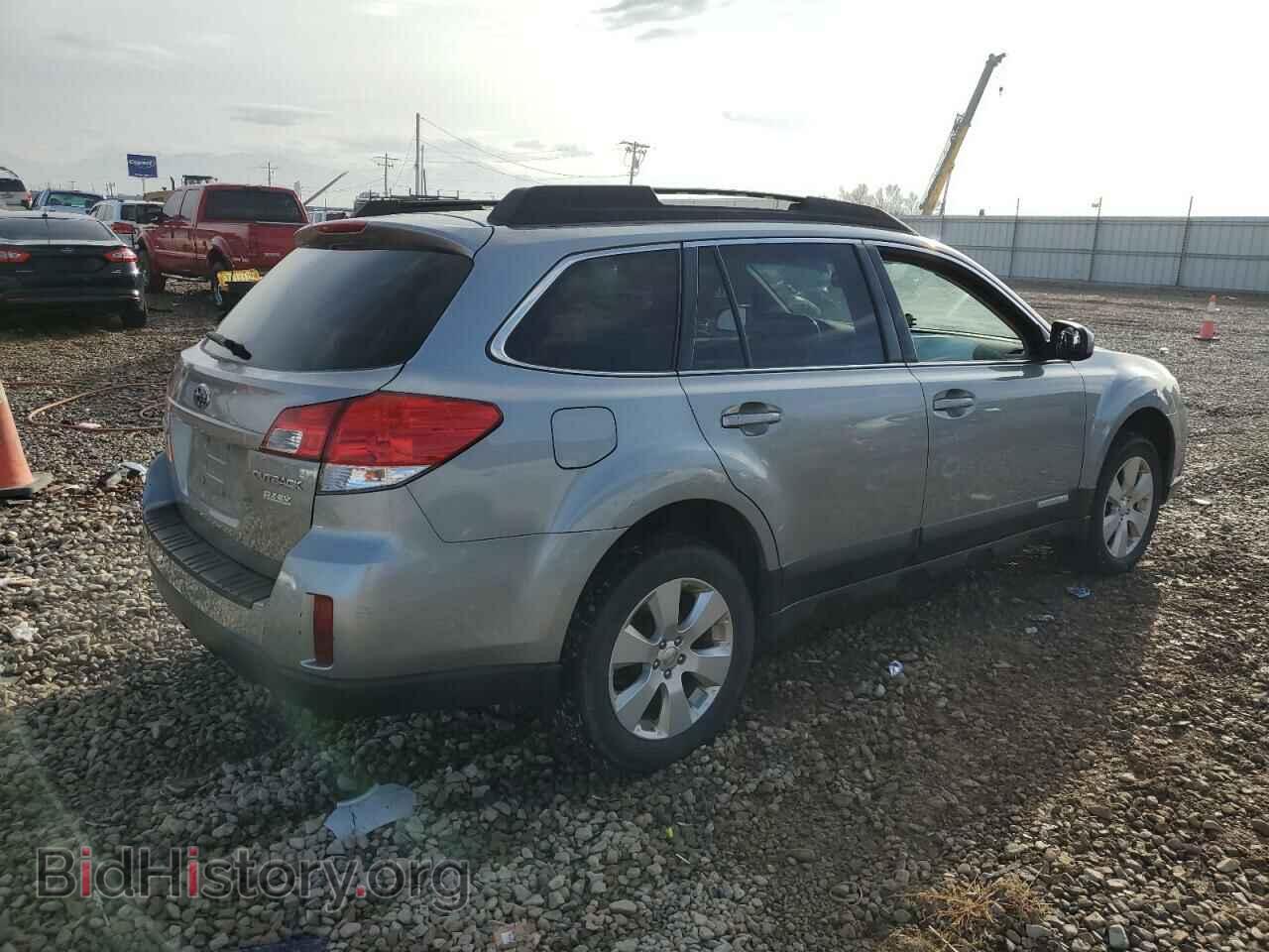 2011 SUBARU OUTBACK - VIN: 4S4BRBGC2B3334747 - Фото 3