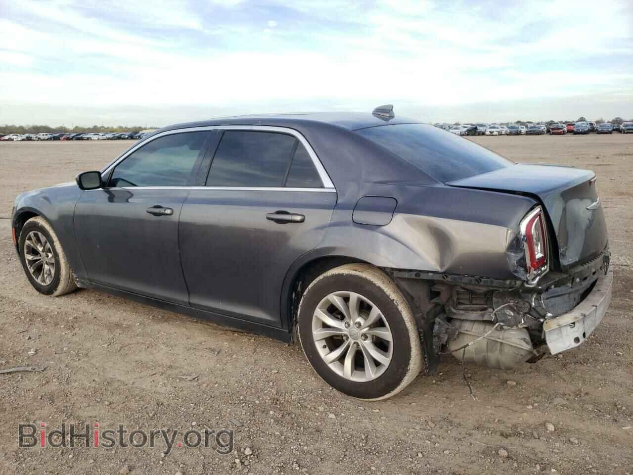 2016 CHRYSLER 300 - VIN: 2C3CCAAGXGH164260 - Фото 2