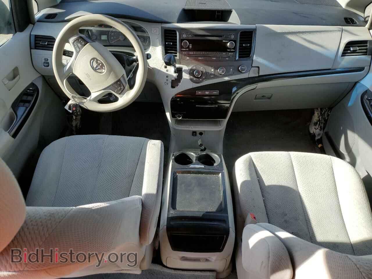 2011 TOYOTA All Models - VIN: 5TDKK3DCXBS065009 - Фото 8