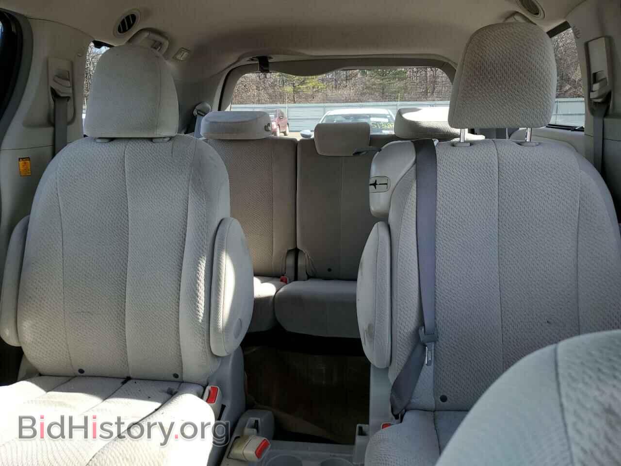 2011 TOYOTA All Models - VIN: 5TDKK3DCXBS065009 - Фото 10