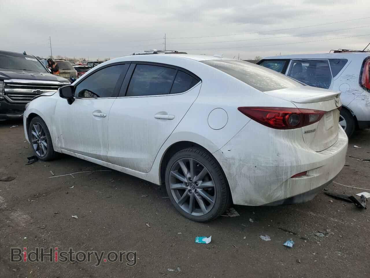 2018 MAZDA 3 - VIN: 3MZBN1V35JM190635 - Фото 2